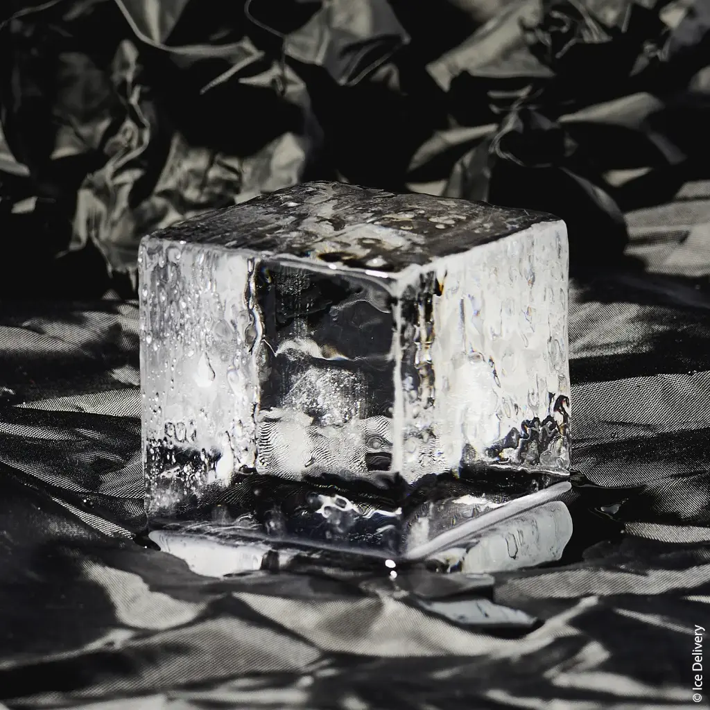 Glaçons Perfect Cube - Perfect Rock 5x5x5cm Clear Ice 150 pièces